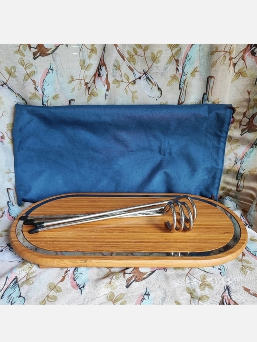 Portable Travel Charcuterie Board Wood Table 4 Wine Glass Stakes Carry Case NEW